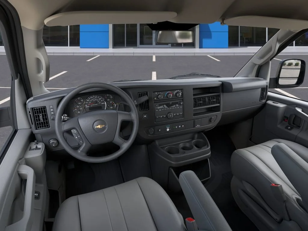 New 2025 Summit White Chevrolet WT image 15