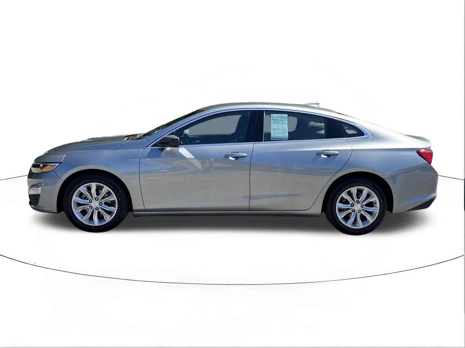 Used 2025 Sterling Gray Metallic Chevrolet LT image 6