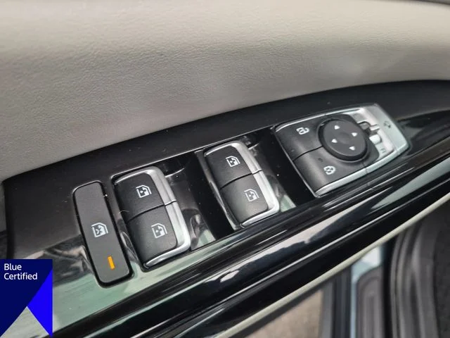 Used 2024 Blue Kia SX image 13