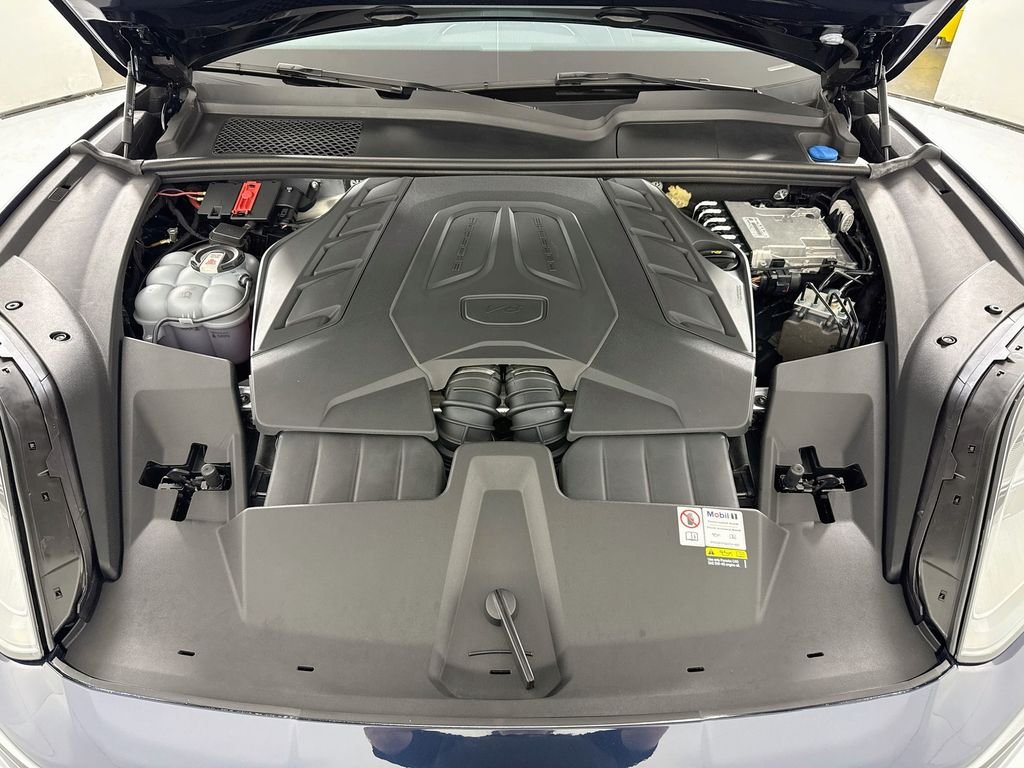 Used 2024  Porsche S image 29