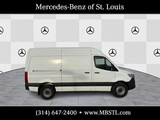 New 2026 Arctic White Mercedes-Benz  image 2