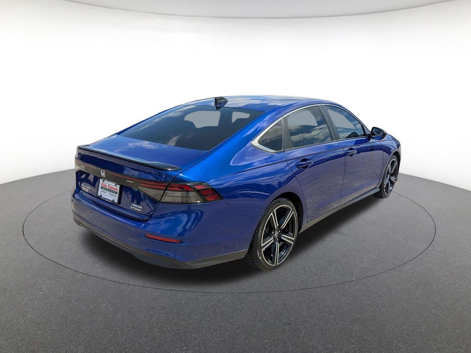 Certified Used 2023 Still Night Pearl Honda Sport image 4