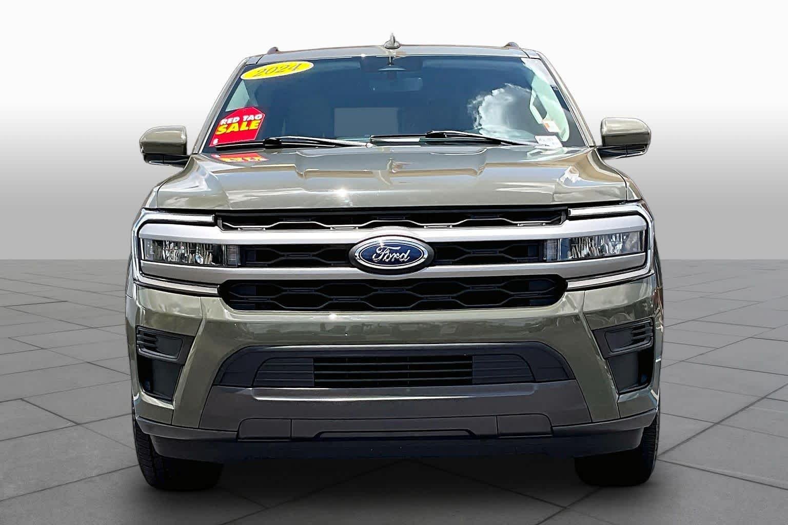 Pre-Owned 2024 Ford Expedition XLT