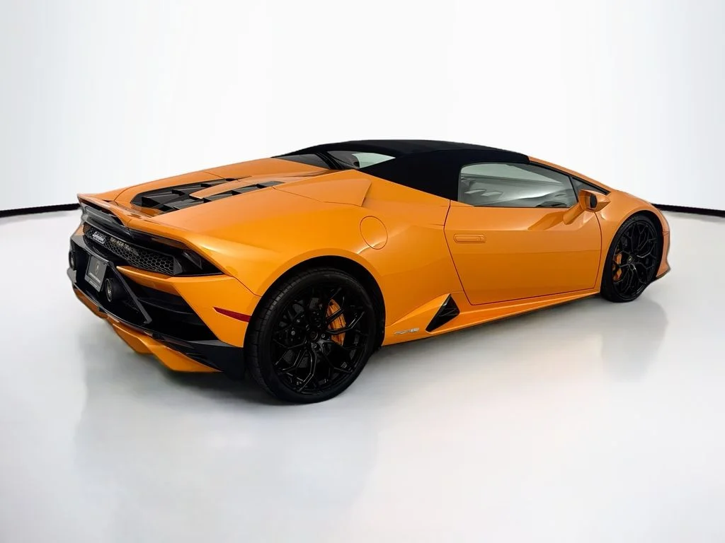 Used 2020 Arancio Borealis Pearl Lamborghini  image 34