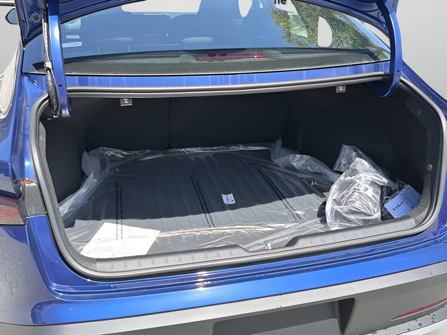 New 2026 Deep Sea Blue Kia LXS image 22