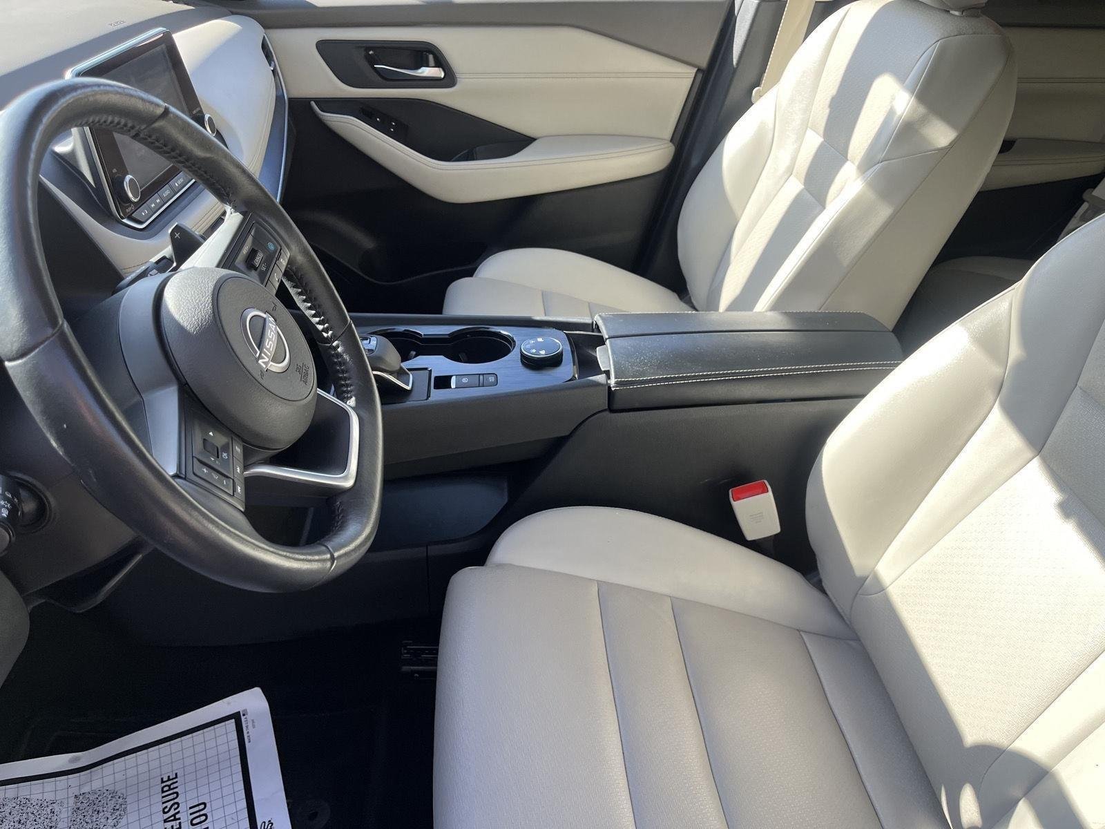Used 2024 Super Black Nissan SV image 21