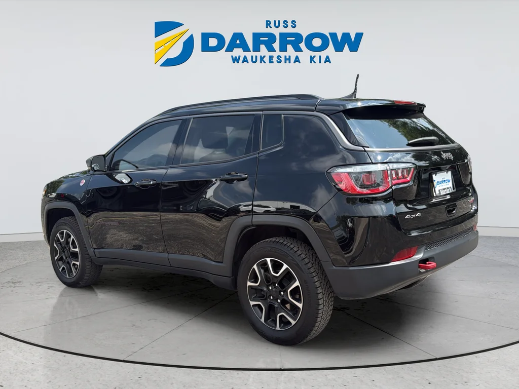 Used 2020 Black Jeep Trailhawk image 3