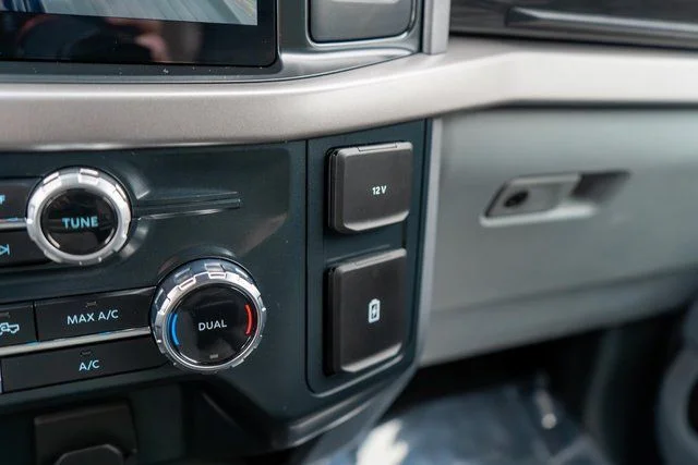 Used 2025  Ford XLT image 28