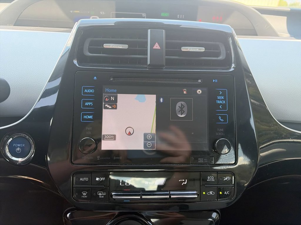 Used 2017  Toyota Two image 17
