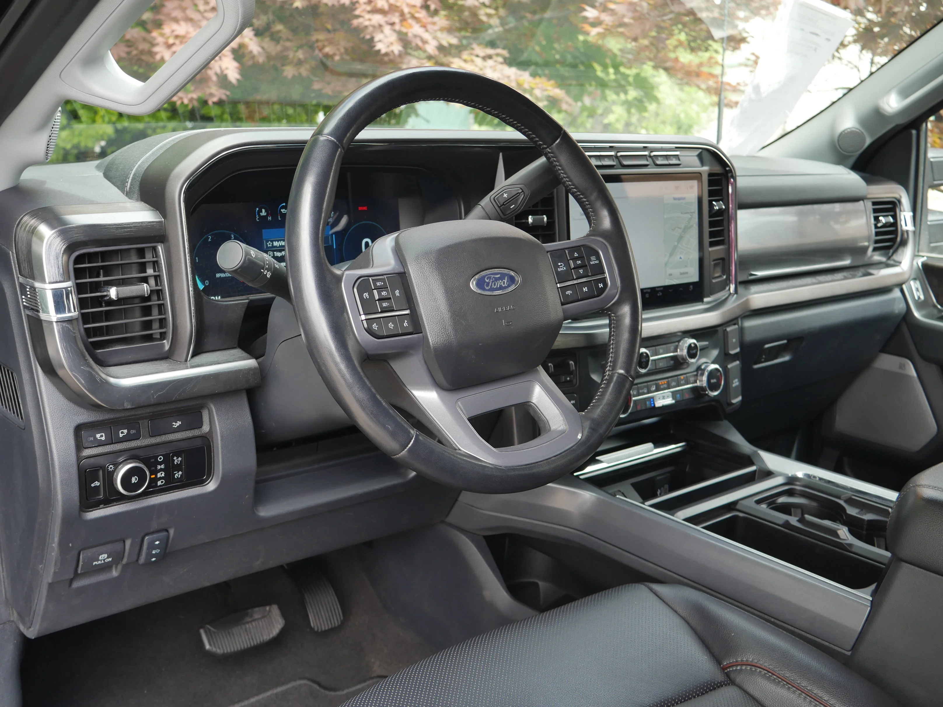 Certified Used 2024 Agate Black Metallic Ford LARIAT image 4