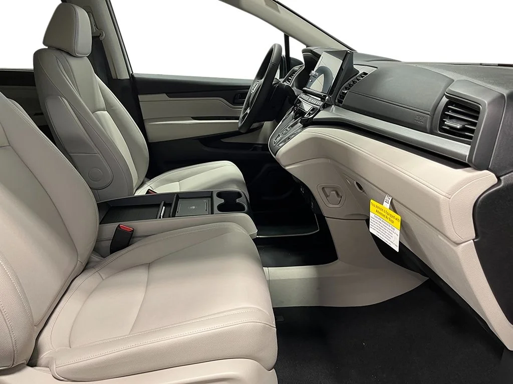 New 2026 Solar Silver Metallic Honda EX image 28