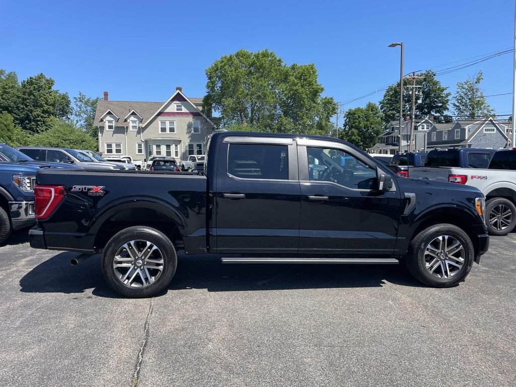 Used 2021 Black Ford XL image 7