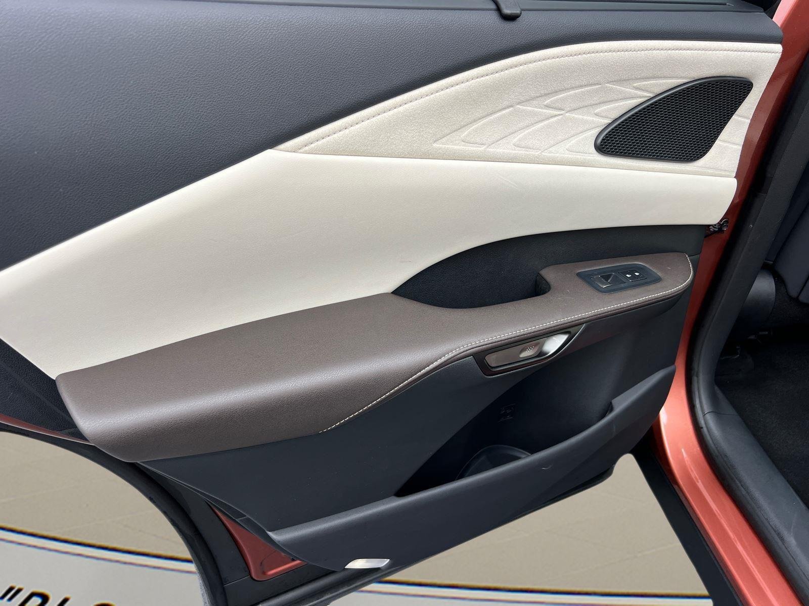 2023 Lexus RX 350 - Photo 23