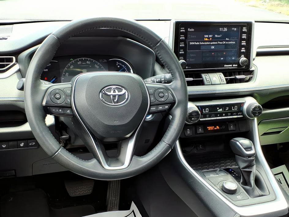 Used 2021 Blizzard Pearl/Midnight Black Metallic Toyota Hybrid XSE image 11