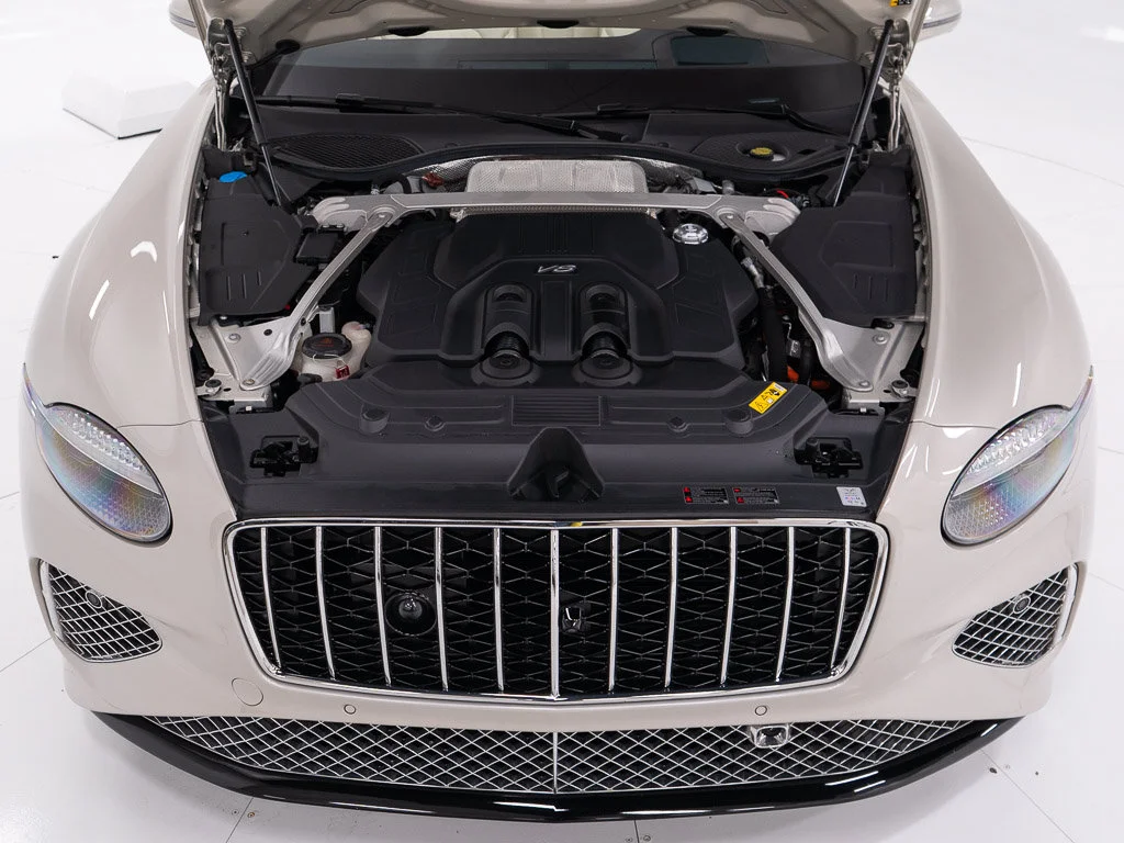 Certified Used 2026 White Sand - by Mulliner Bentley Azure image 51