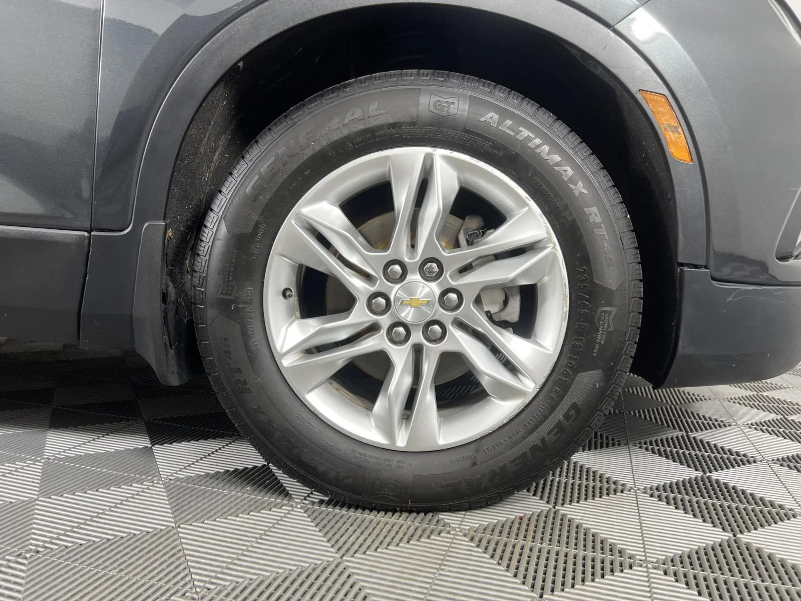 Used 2020 Nightfall Gray Metallic Chevrolet LT image 12