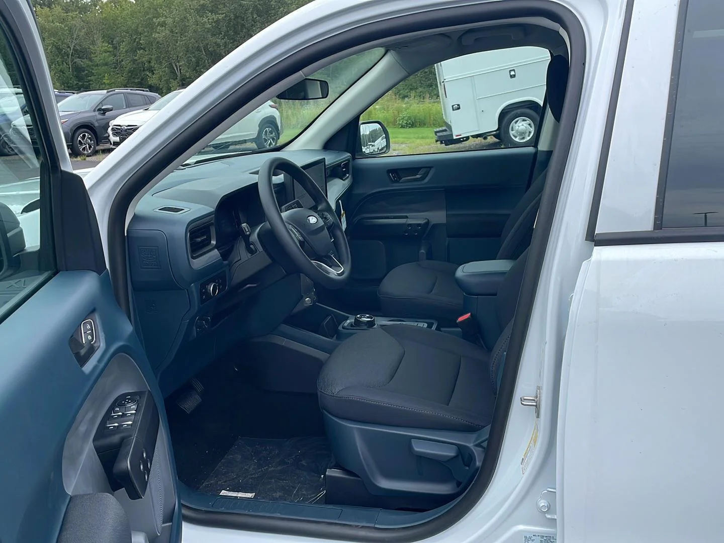 New 2026 Oxford White Ford XL image 9
