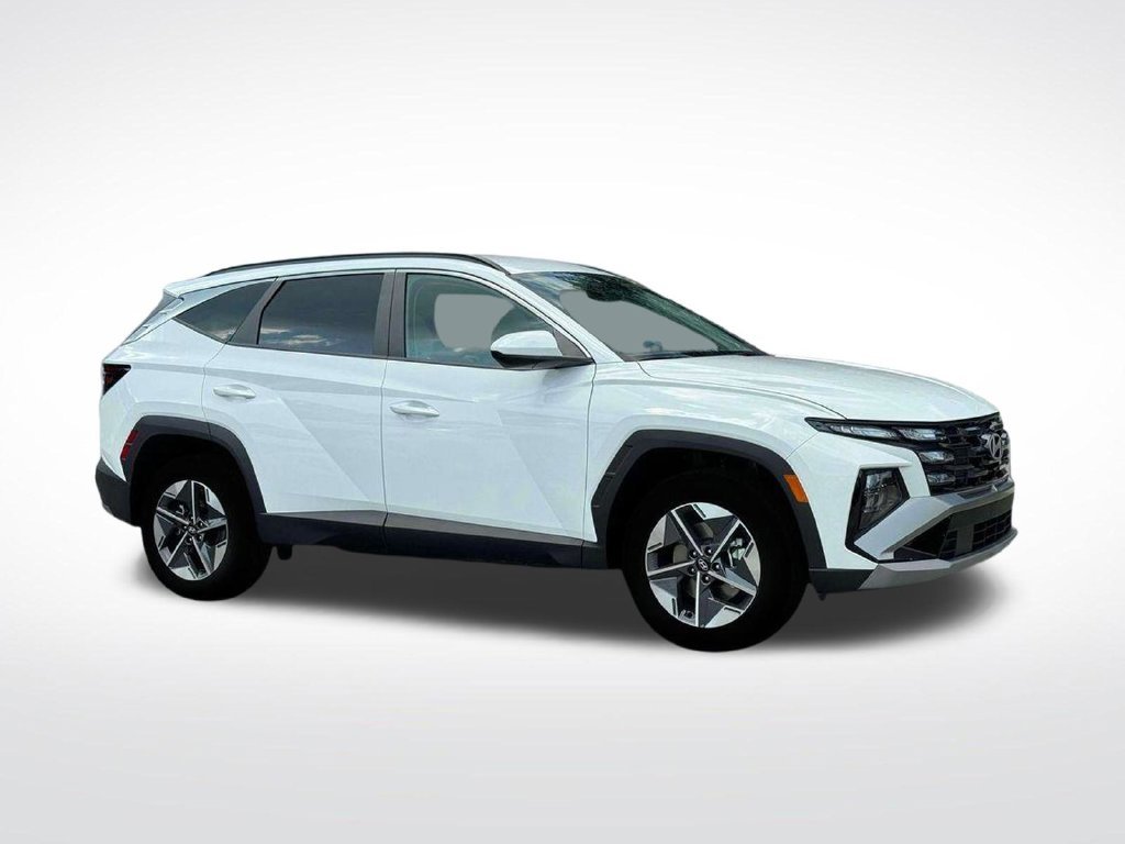 New 2025 White Hyundai SEL AWD image 29