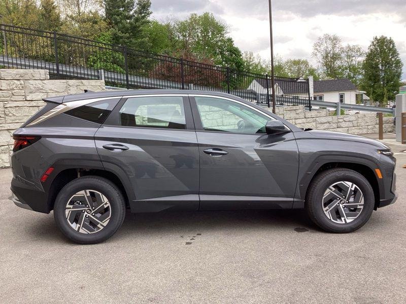 New 2026 Gray Hyundai Blue image 9