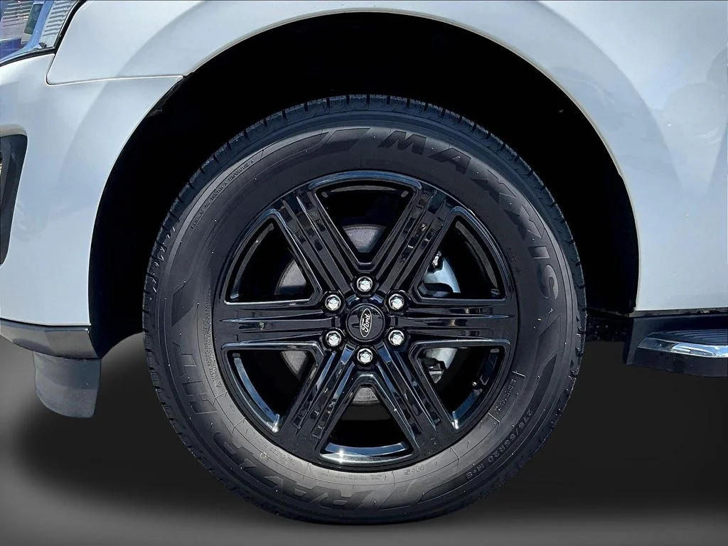 Used 2021 White Ford XLT image 33