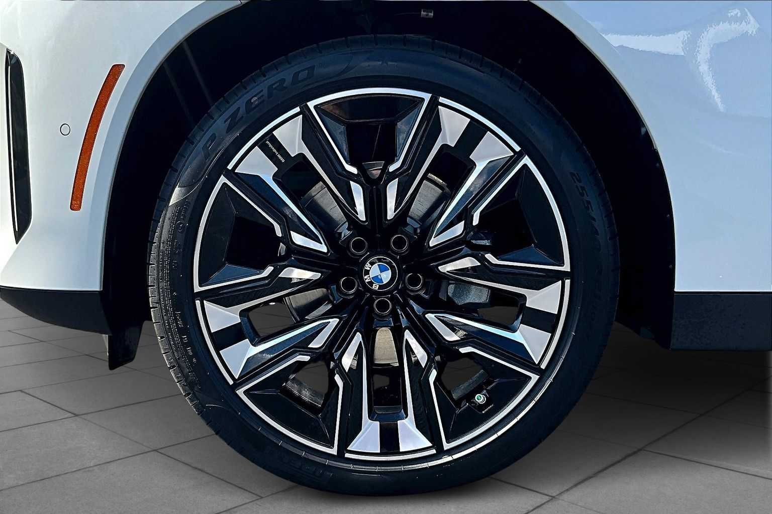 New 2026 Mineral White Metallic BMW 30 xDrive image 11