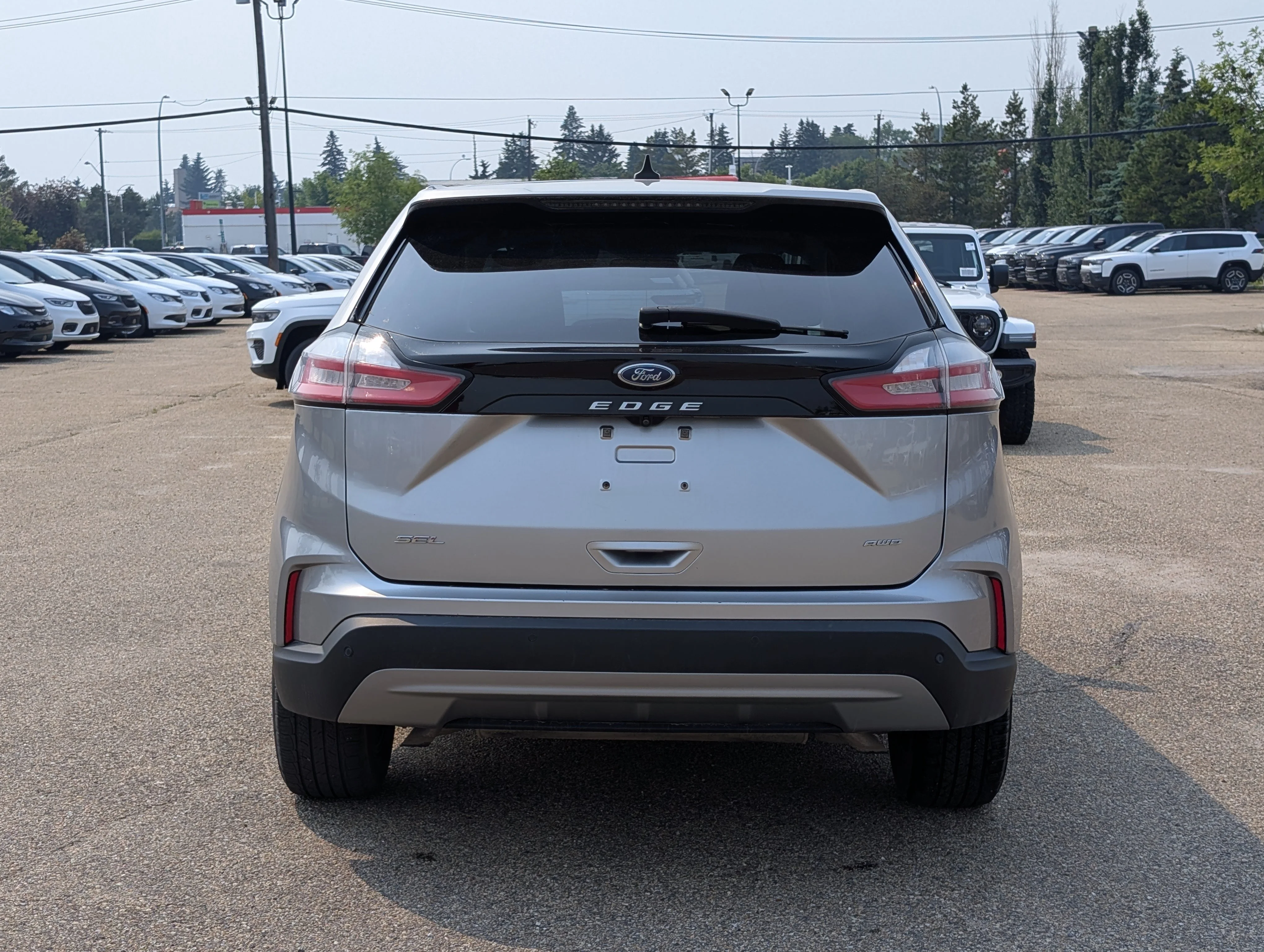 Used 2022 Silver Metallic Ford SEL AWD image 5