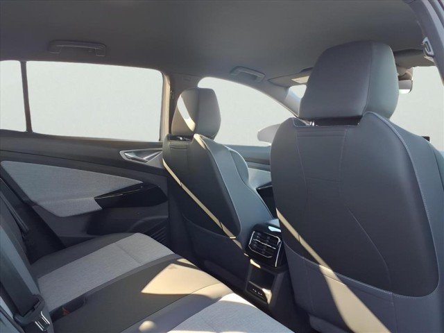 2025 Volkswagen ID.4 PRO - Photo 9