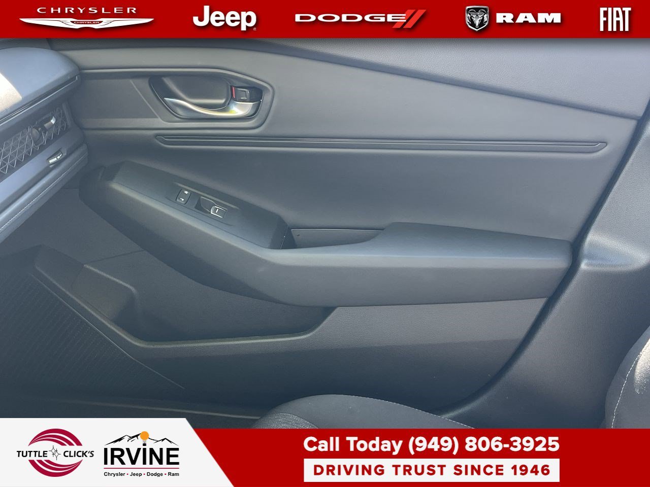 Used 2025  Honda SE image 32