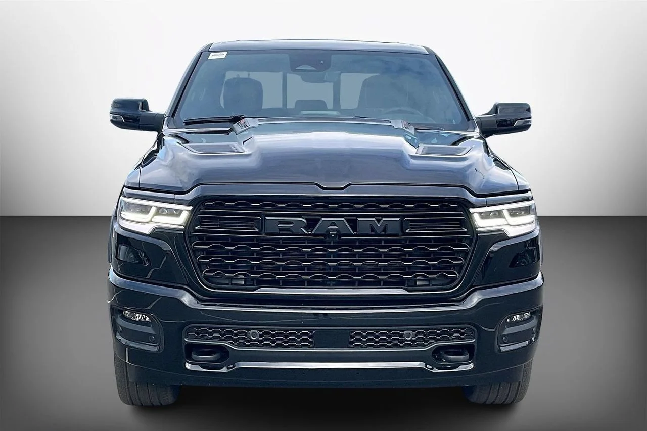 New 2026 Diamond Black Crystal Pearl-Coat Exterior Paint RAM Limited image 3