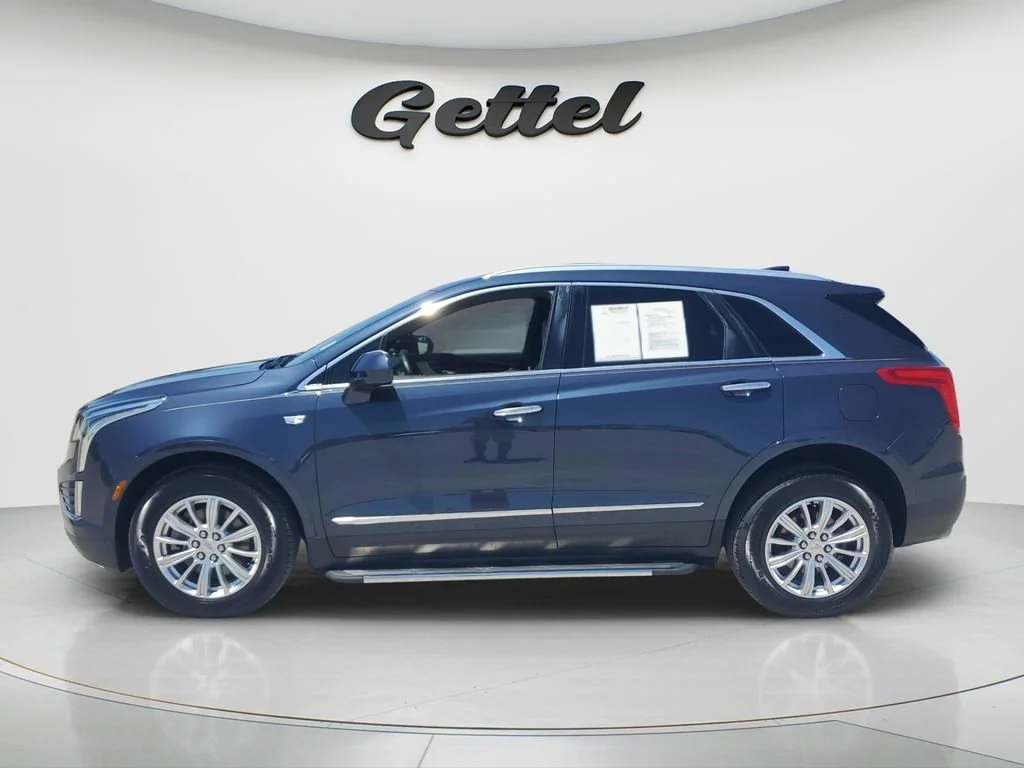 Used 2018 HARBOR BLUE METALLIC Cadillac FWD image 8