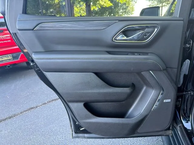 Used 2023 Onyx Black GMC SLT image 22
