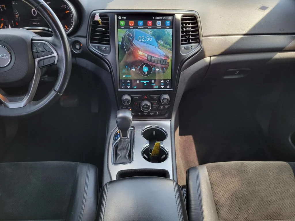 Used 2018 Red Jeep Altitude 4x4 image 20