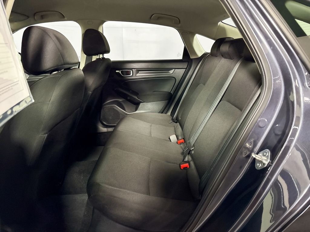 Used 2025 Meteorite Gray Metallic Honda LX image 19