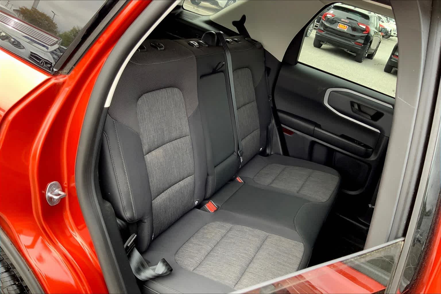 Used 2022 Hot Pepper Red Tinted Clearcoat Ford Big Bend image 19