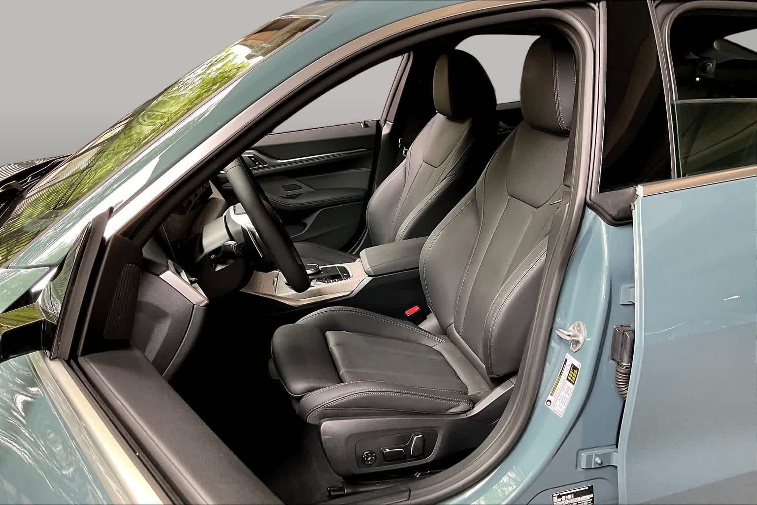 Used 2026 Cape York Green Metallic BMW 430i image 7