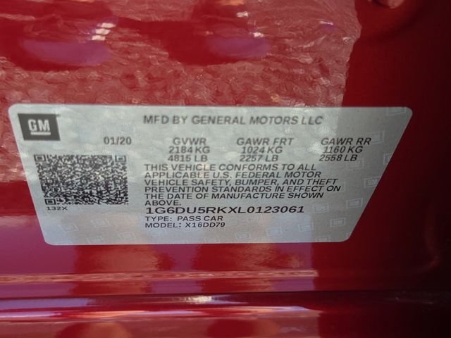 Used 2020 Red Cadillac Sport image 7