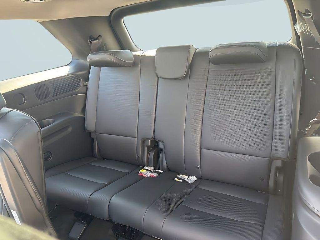 2026 Hyundai Palisade Limited - Photo 13