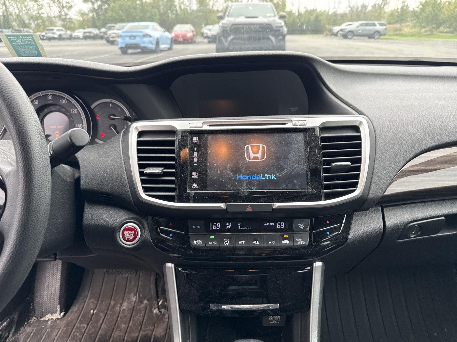 Used 2016  Honda EX image 7