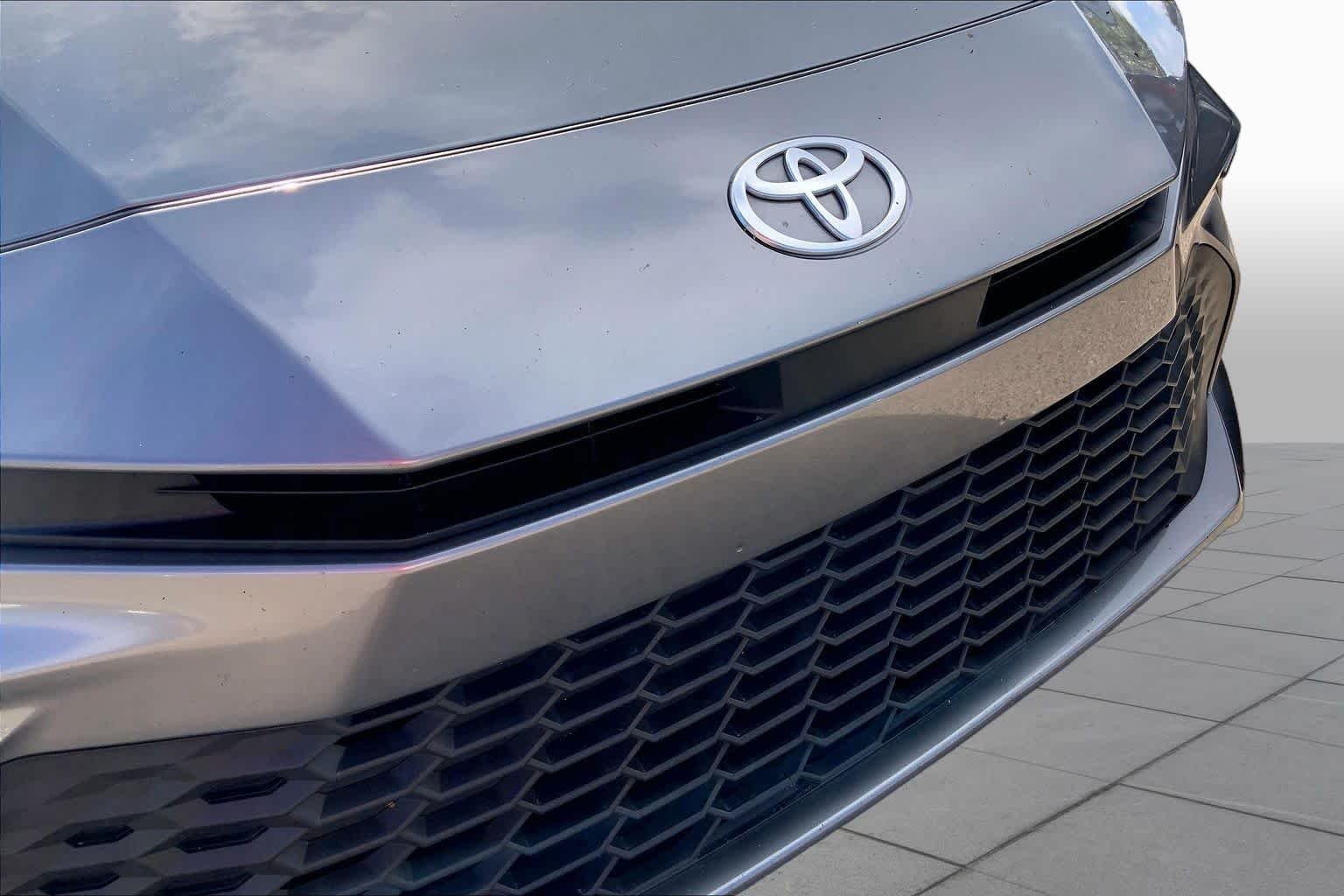 Used 2025 Heavy Metal Toyota SE image 29