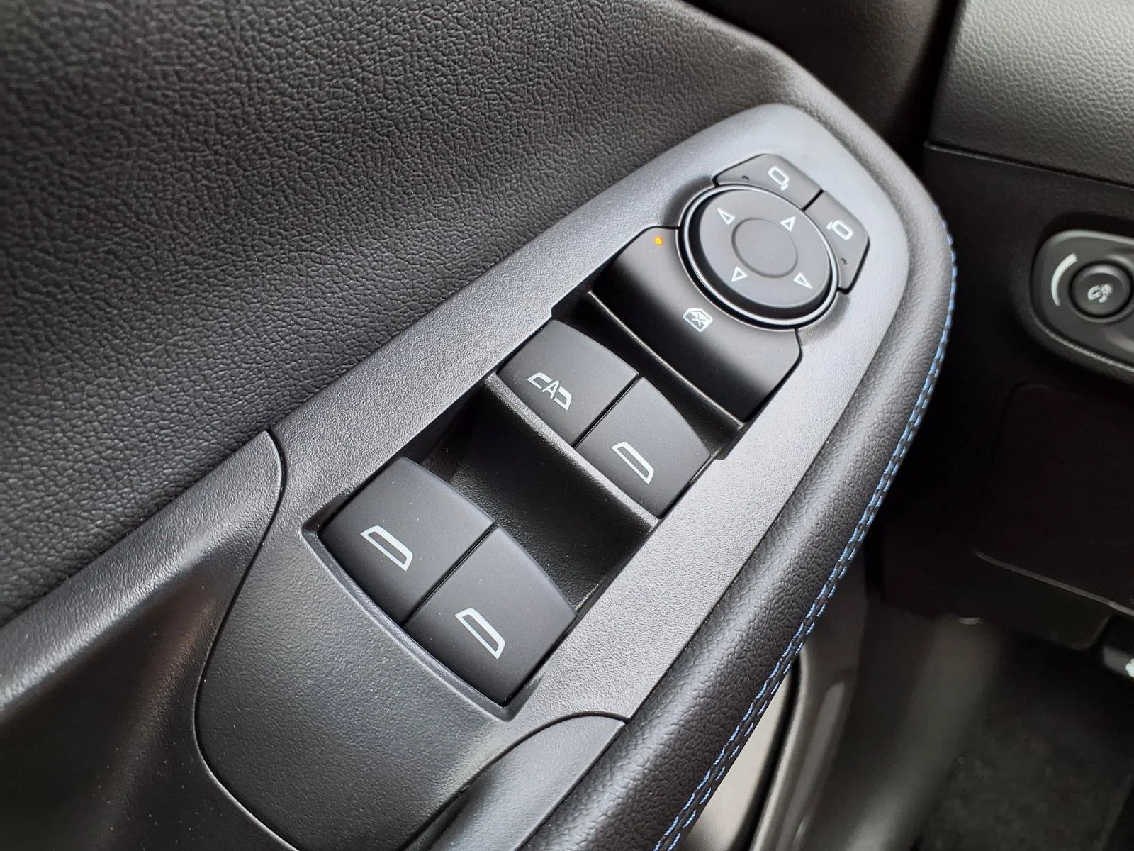 2026 Buick Encore GX Sport Touring - Photo 15