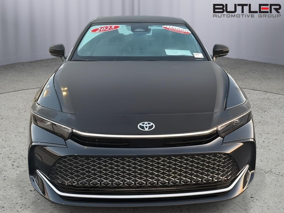 2025 Toyota Crown XLE - Photo 9