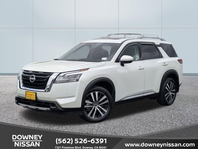 2023 Nissan Pathfinder Platinum 2WD's photo
