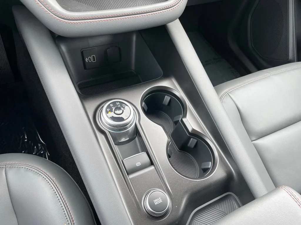 2026 Ford Explorer Active - Photo 15