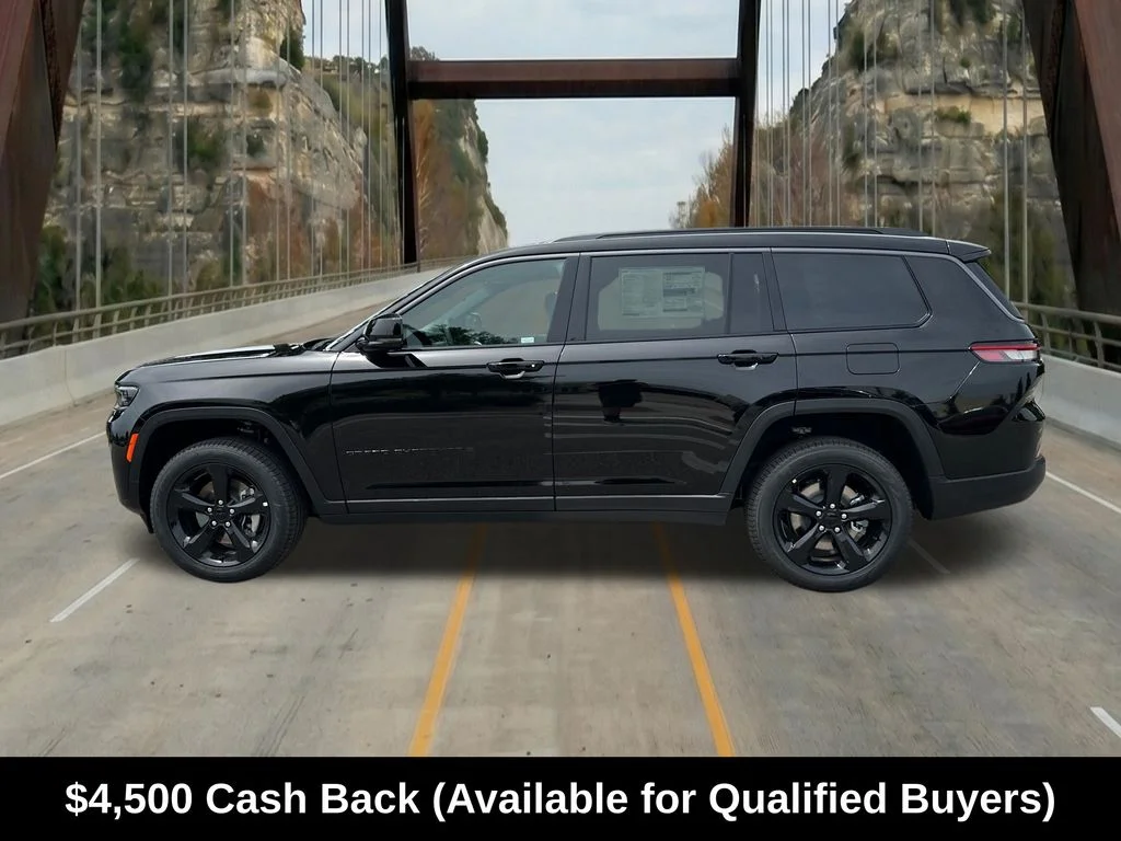 New 2026 Diamond Black Crystal Pearl-Coat Exterior Paint Jeep Limited image 5