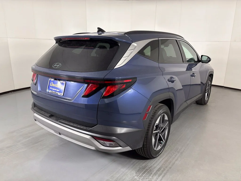 Used 2025 Blue Hyundai SEL image 8