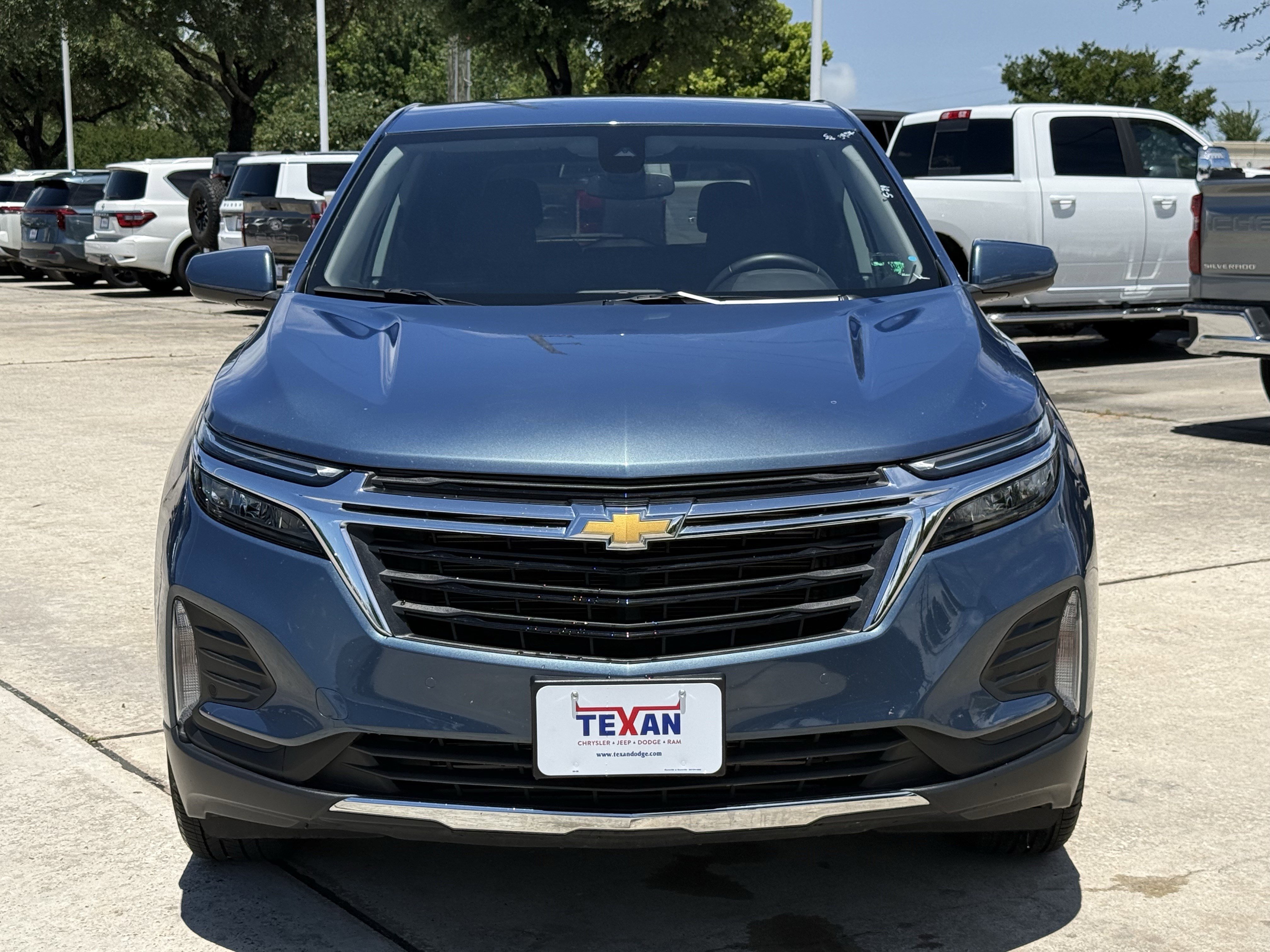 Used 2024 Lakeshore Blue Metallic Chevrolet  image 9