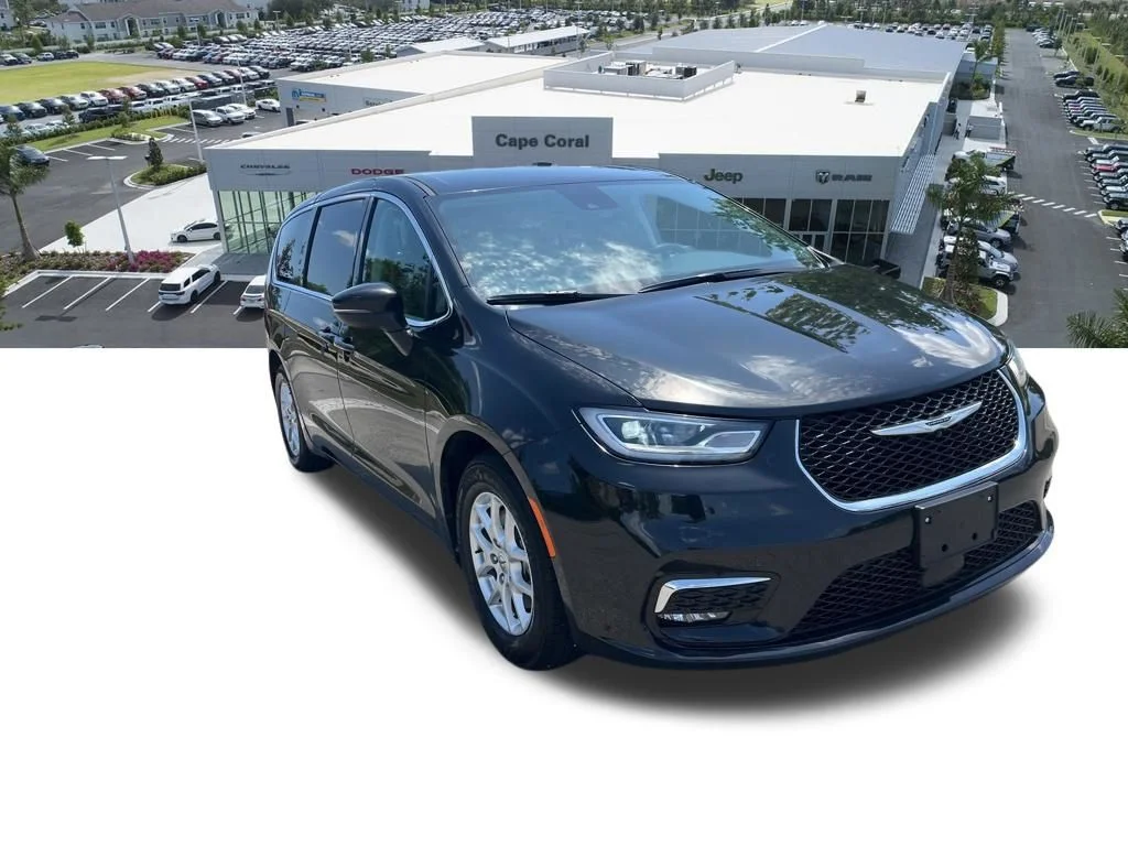 Certified Used 2023 Black Chrysler Touring L image 9