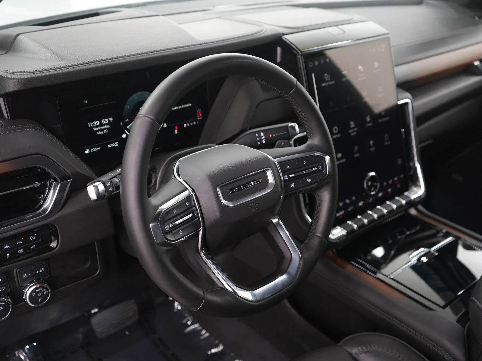 Used 2025 Summit White GMC Denali image 23