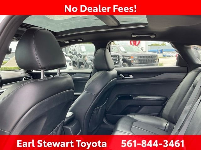 Used 2021 White Kia GT-Line image 15