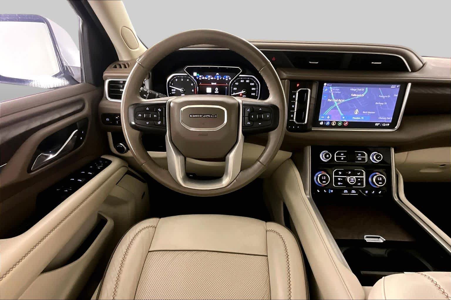 Used 2021 White Frost Tricoat GMC Denali image 6